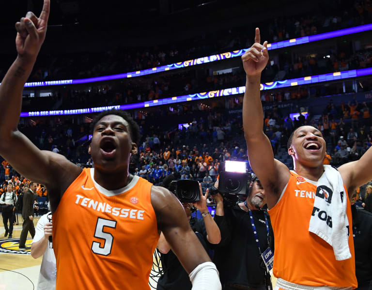 Tennessee's Grant Williams, Admiral Schofield appear in NBA Mock Draft -  Rocky Top Talk