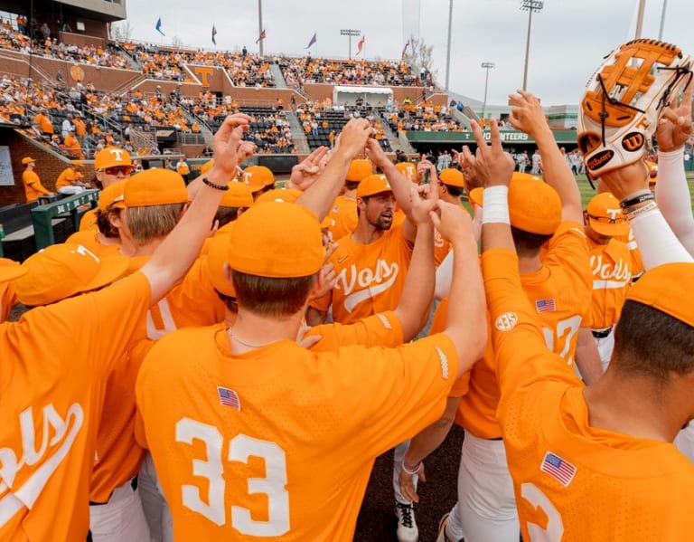 Tony Vitello to return to Tennessee baseball after serving suspension -  VolReport