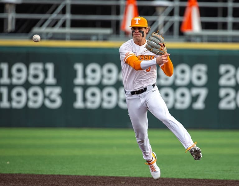 Tennessee ranked No. 1 for first time ever by D1Baseball, Baseball America
