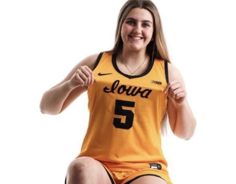 COMMIT Iowa WBB Lands 4Star 2025 C Layla Hays Hawkeye Beacon Iowa