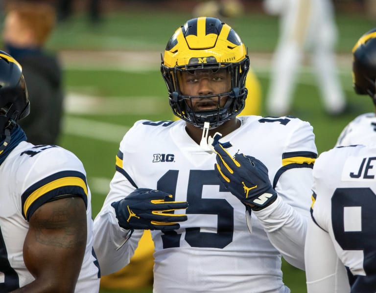 DL Chris Hinton is expected to sign with the New York Giants as an  undrafted free agent. 〽️ #GoBlue