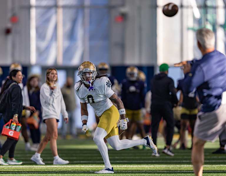 Sepak bola bukan satu -satunya alasan transfer DB Devonta Smith ke Notre Dame