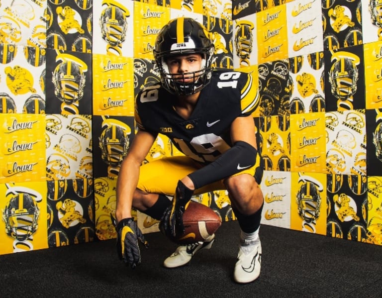 Go Iowa Awesome  –  Iowa 2025 Commits: Who Could Be Next?