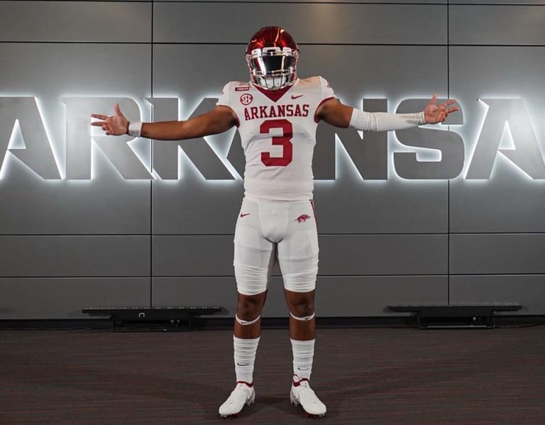 BREAKING: Arkansas Razorbacks land quarterback for 2023 recruiting