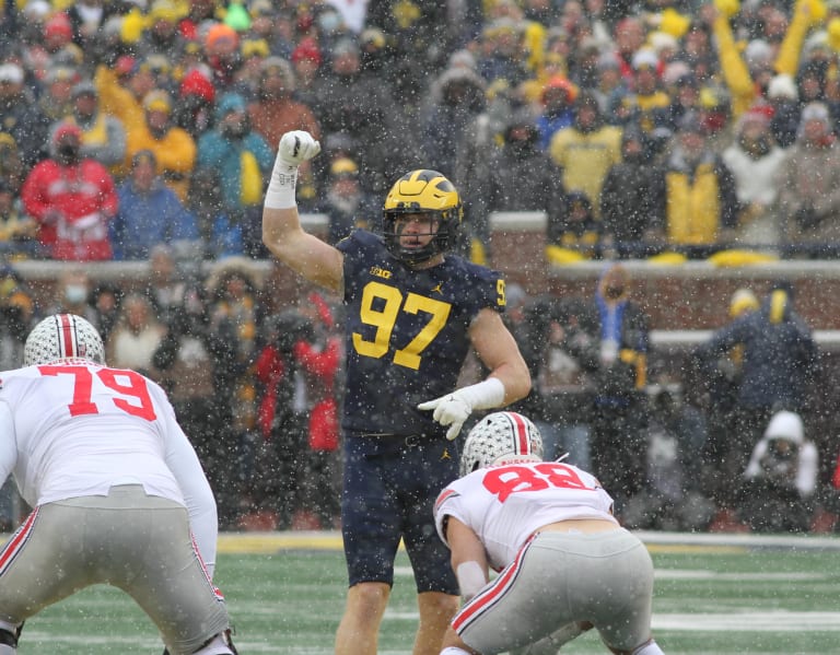 Award Tracker: Aidan Hutchinson Named Big Ten Defensive Player Of The ...