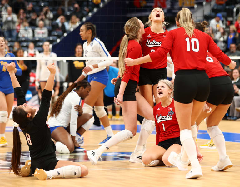 LOOK Nebraska Volleyball's Victory Over Pitt In The Final Four