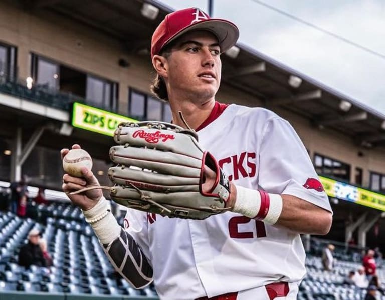 Arkansas Razorbacks Baseball outfielder Hunter Grimes enters transfer