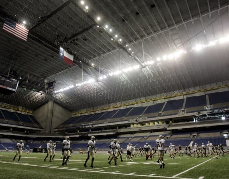 San Antonio Commanders Hold Open House at the Alamodome