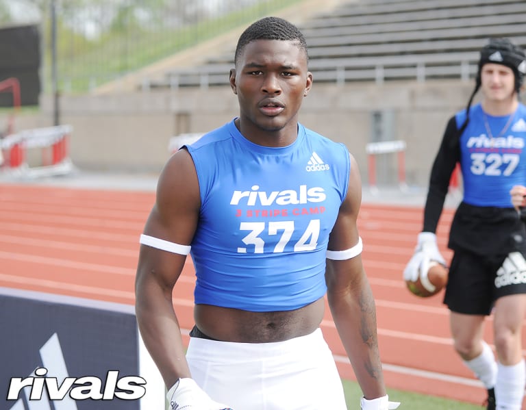 Rivals.com - BREAKING: Elite 2021 WR Quaydarius Davis commits to Texas
