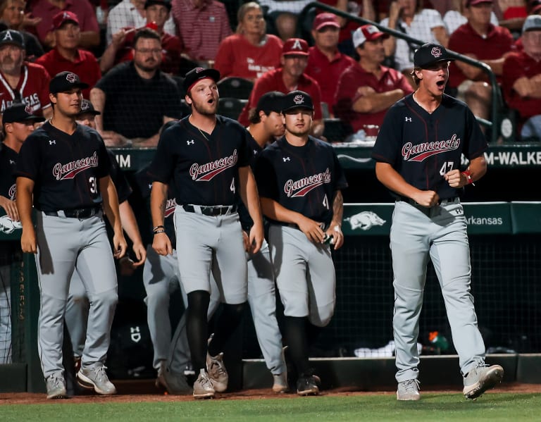 UF baseball team advances to the College World Series for the first time  since 2018