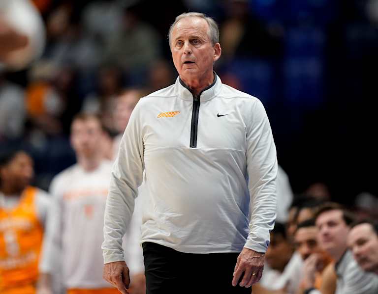 Rick Barnes reportedly adding a former head coach to his Tennessee staff