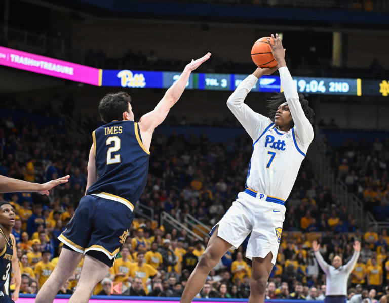 Pitt Fights Virginia’s Dominance in ACC Showdown: Freshman Guards Lowe and Carrington Take Center Stage