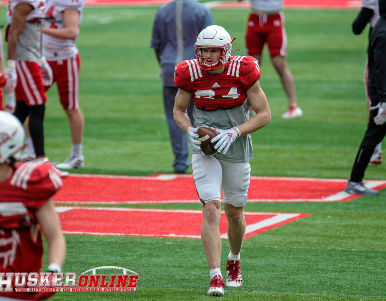 Freshman Nebraska tight end suffers knee injury