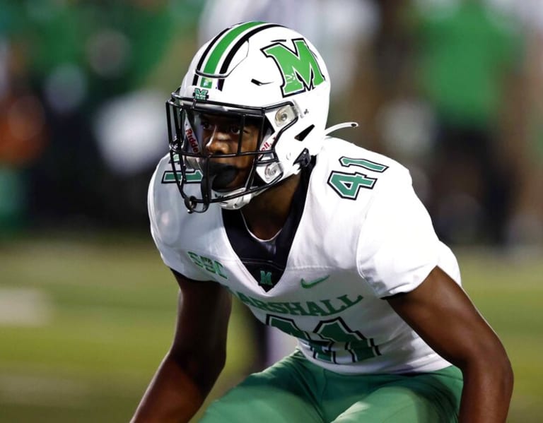 Marshall DB transfer Dyoni Hill commits to Miami