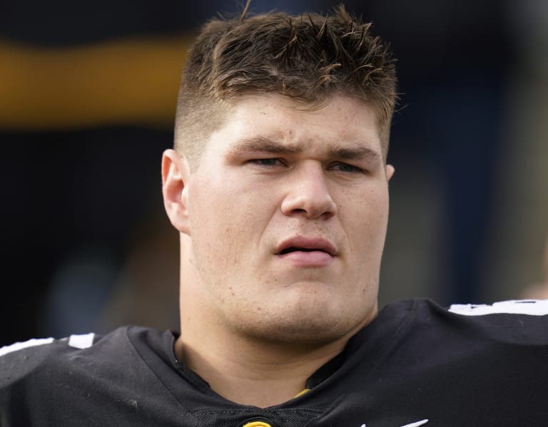 Iowa football's Tyler Linderbaum picked by Baltimore Ravens in NFL Draft