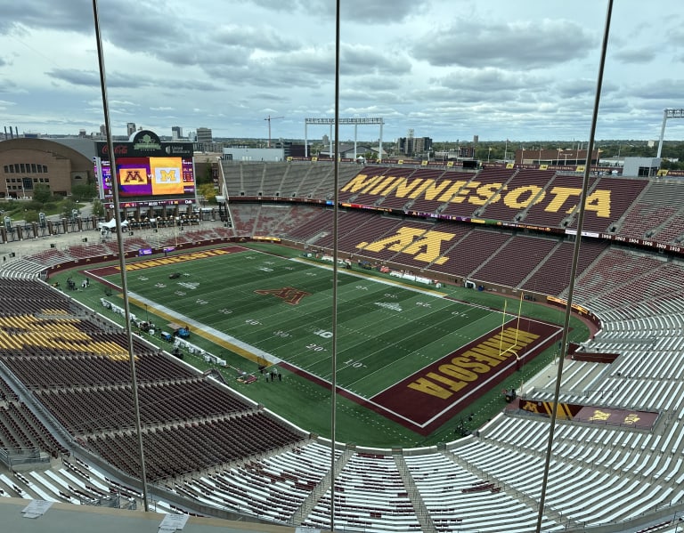 Huntington Bank Stadium - Facts, figures, pictures and more of the Minnesota  Golden Gophers college football stadium