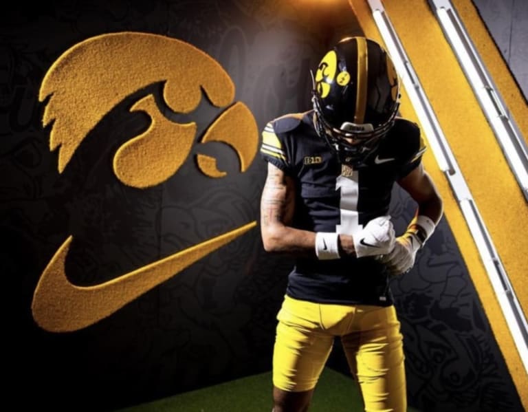 Iowa Football Recruiting, Iowa Football 2024 Class, Iowa Football