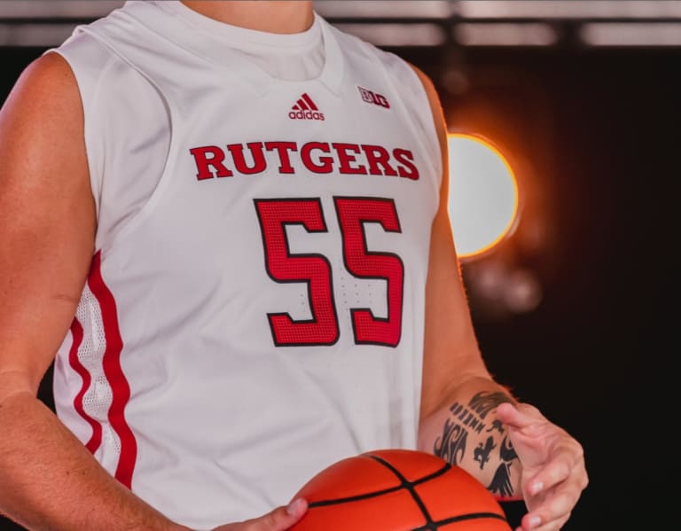 Rutgers transfers in new uniforms during 2022 season 