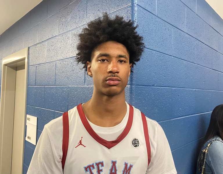 Tajh Ariza Discusses his time with Hubert Davis, and his Tar Heel offer