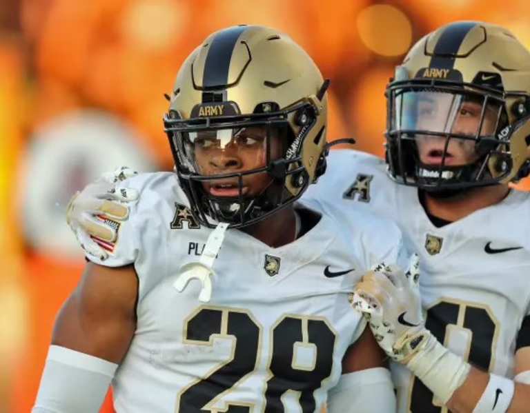 Army starting CB, Donavon Platt enters the Transfer Portal