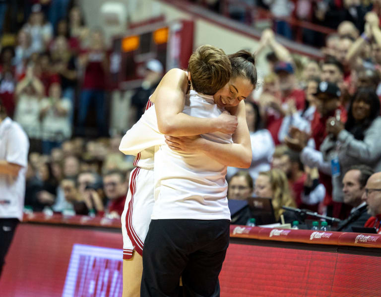 Mackenzie Holmes Makes History As Indiana Womens Basketball All Time Leading Scorer Bvm Sports 3654