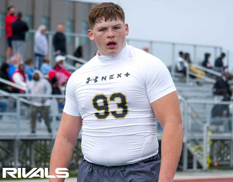 Touted 2026 OT Mitchell Smith schedules four official visits