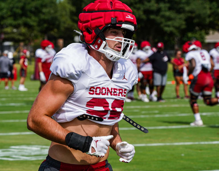 Danny Stutsman Prepares To Lead Oklahoma Sooners Defense In Junior Year ...