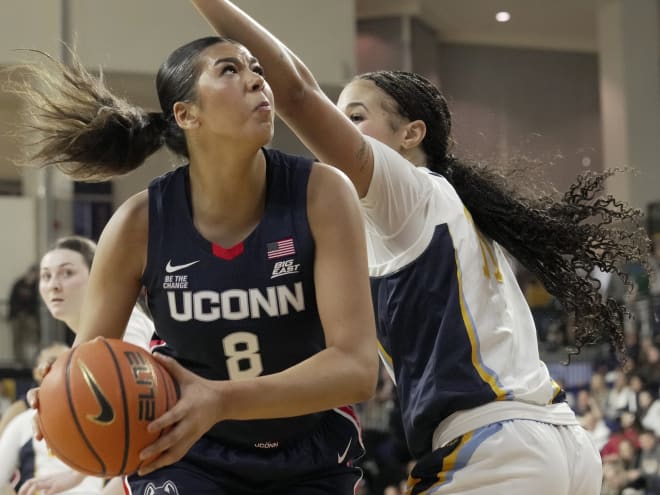 No. 6 UConn Women’s Hoops suffocate St. John’s with aggressive post play