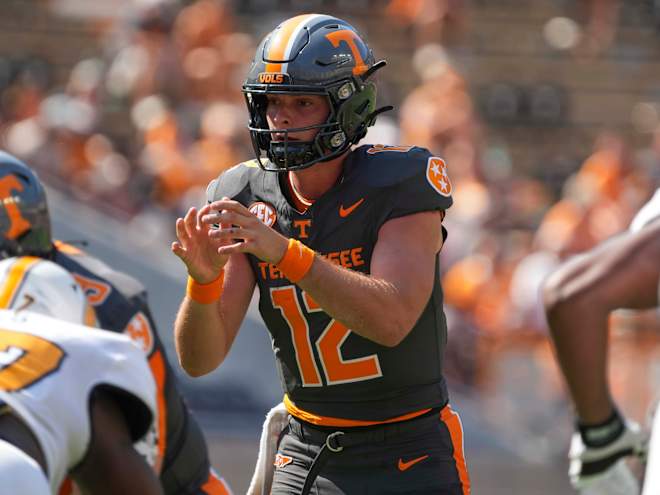 Jake Merklinger has firm grasp of Tennessee offense in second spring camp