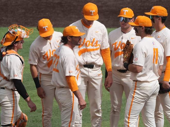 Tennessee tumbles in latest D1Baseball Top 25