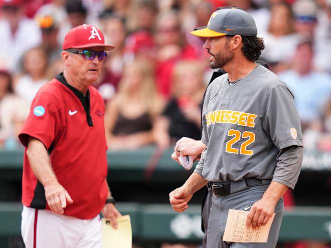 Arkansas baseball coach Dave Van Horn talks Game 1 win over Tennessee