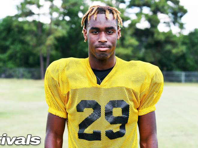 Rivals250 CB Dwight McGlothern not ready to give commitment