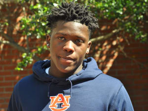 Four-star 2019 OLB on Auburn: 'I just love it'