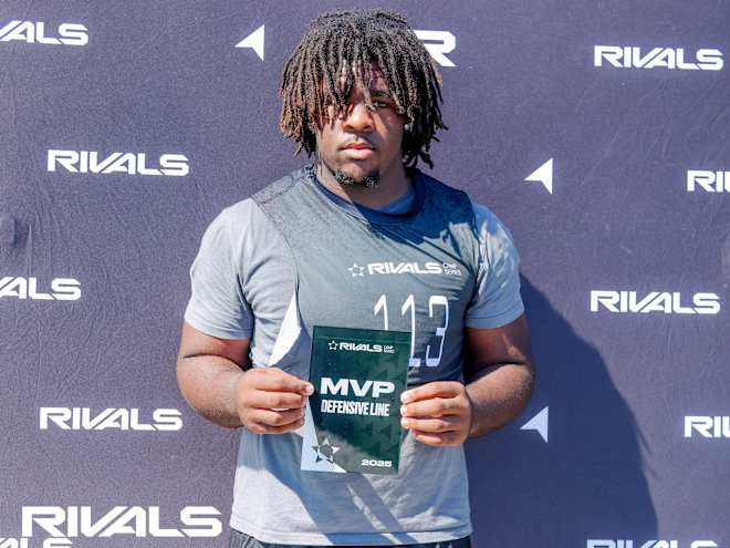 Oregon leading the way for elite 2027 DL Jalen Brewster