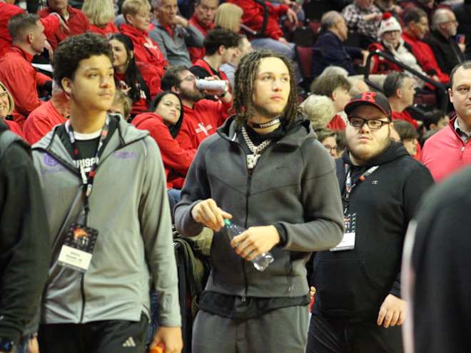 PHOTO ALBUM: Rutgers Football Recruits Attend Basketball Game