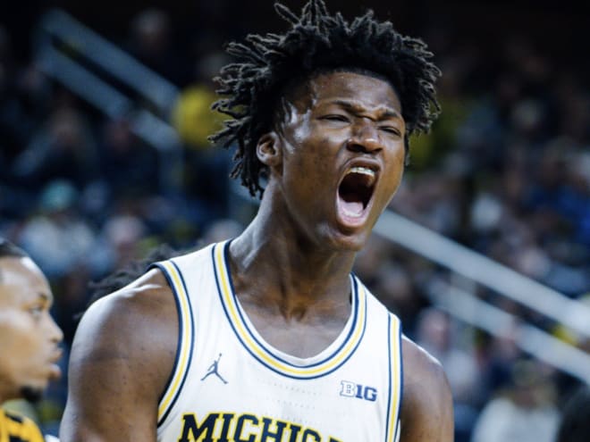 L.J. Cason shines with 20 points in Crisler Center debut