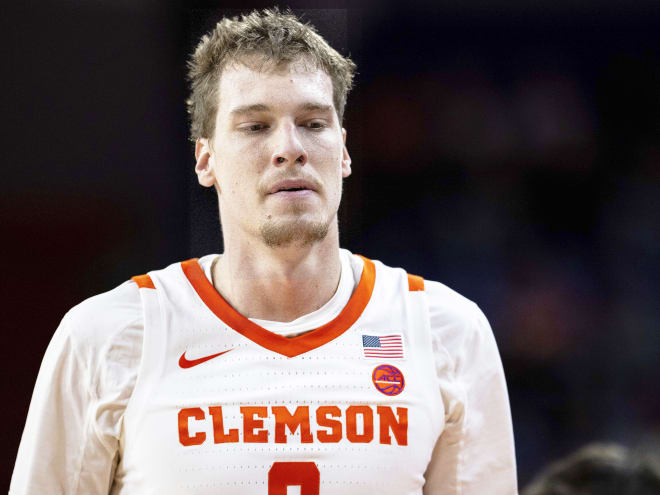 Clemson kicks off 2025 with impressive 85-71 win over Stanford