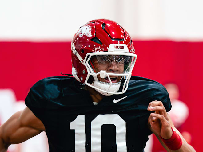 Report: Some Arkansas receivers wanted change at QB after '24 season