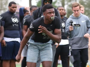 Notre Dame Makes Top 3 For Talented 2018 Texas DE