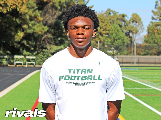 Virginia lands a commitment from 2025 four-star WR Isaiah Robinson