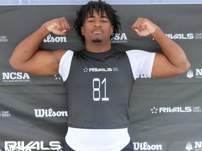 Tennessee, Washington, UCLA battling at the top for 4-star DL Anthony Jones