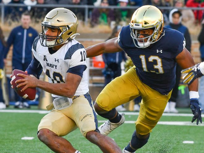 Army Fans Couldn’t Help Themselves: The ND-Navy Prediction Thread