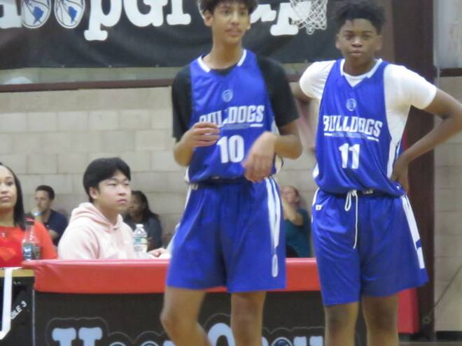 Gomez makes college pick
