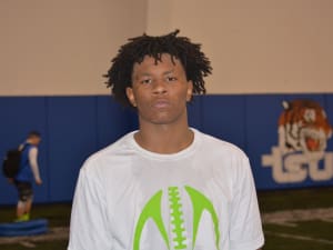 Class of 2020 DE Dallas Walker thrilled to add Tennessee offer