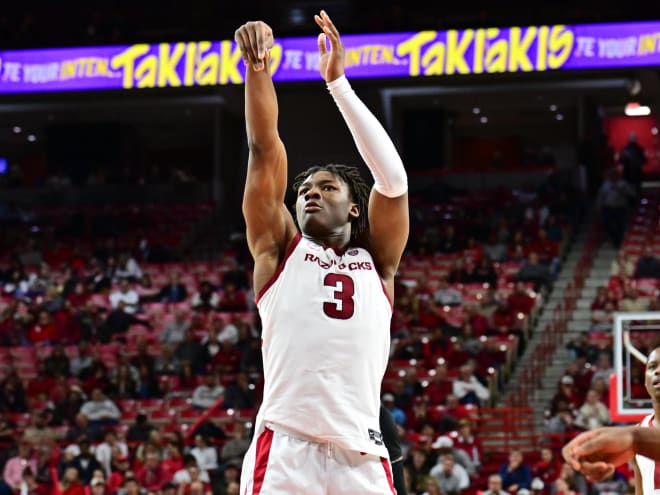 Thiero's double-double effort leads Arkansas past Georgia