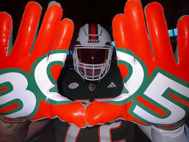 The 2025 Class: Massive OL Demetrius Campbell signs with Miami