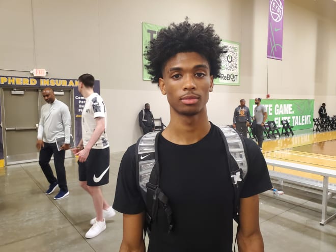 Checking in on Mizzou commit Aaron Rowe at Nike EYBL
