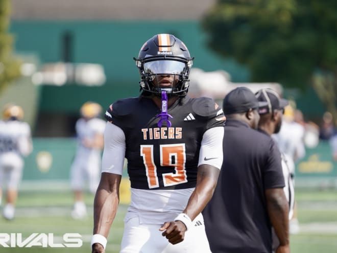 Elite QBs impress in front of Rivals analysts