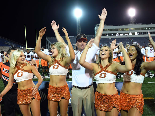 Three-Point Stance: Gundy on NIL, Midwest five-stars, Sooners