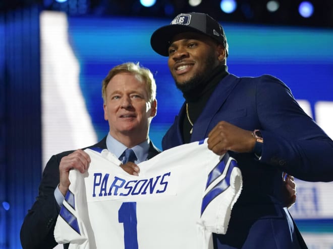 Column: Despite spectacle, NFL Draft again offers compelling elements